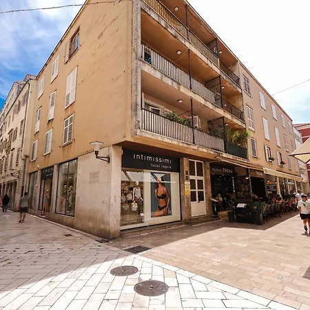 Laura In The Heart Of * Zadar